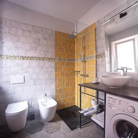 Historical Court - Di Bedero Brezzo