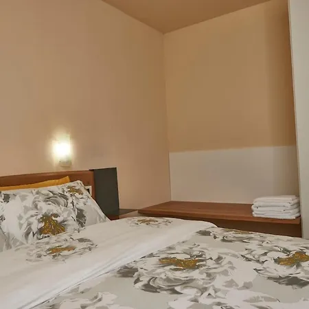 Historical Court - Di Bedero Brezzo