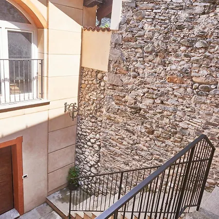 Historical Court - Di Bedero * Brezzo