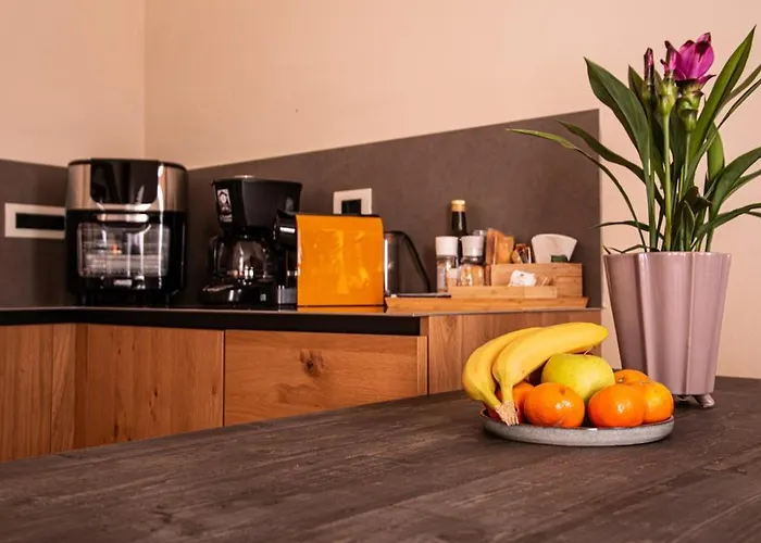 Historical Court - Di Bedero Brezzo