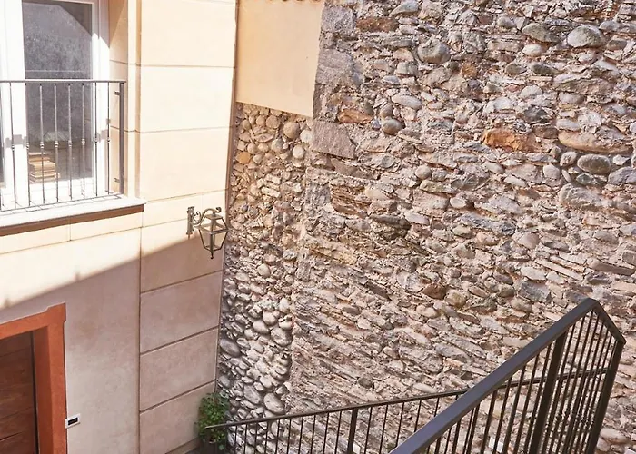 Historical Court - Di Bedero * Brezzo