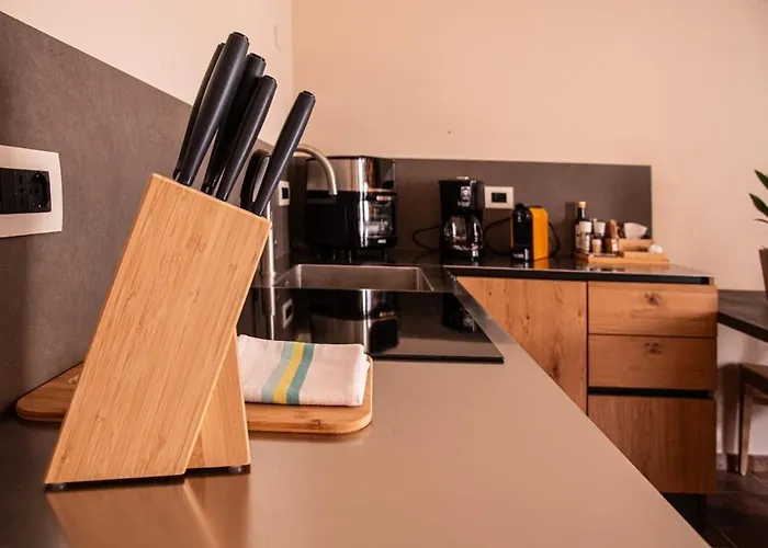 Historical Court - Di Bedero Brezzo