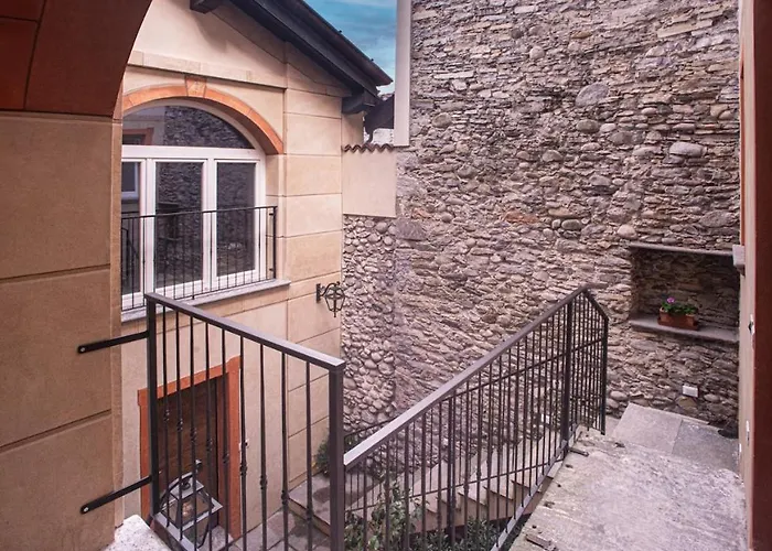 Historical Court - Di Bedero Apartment *